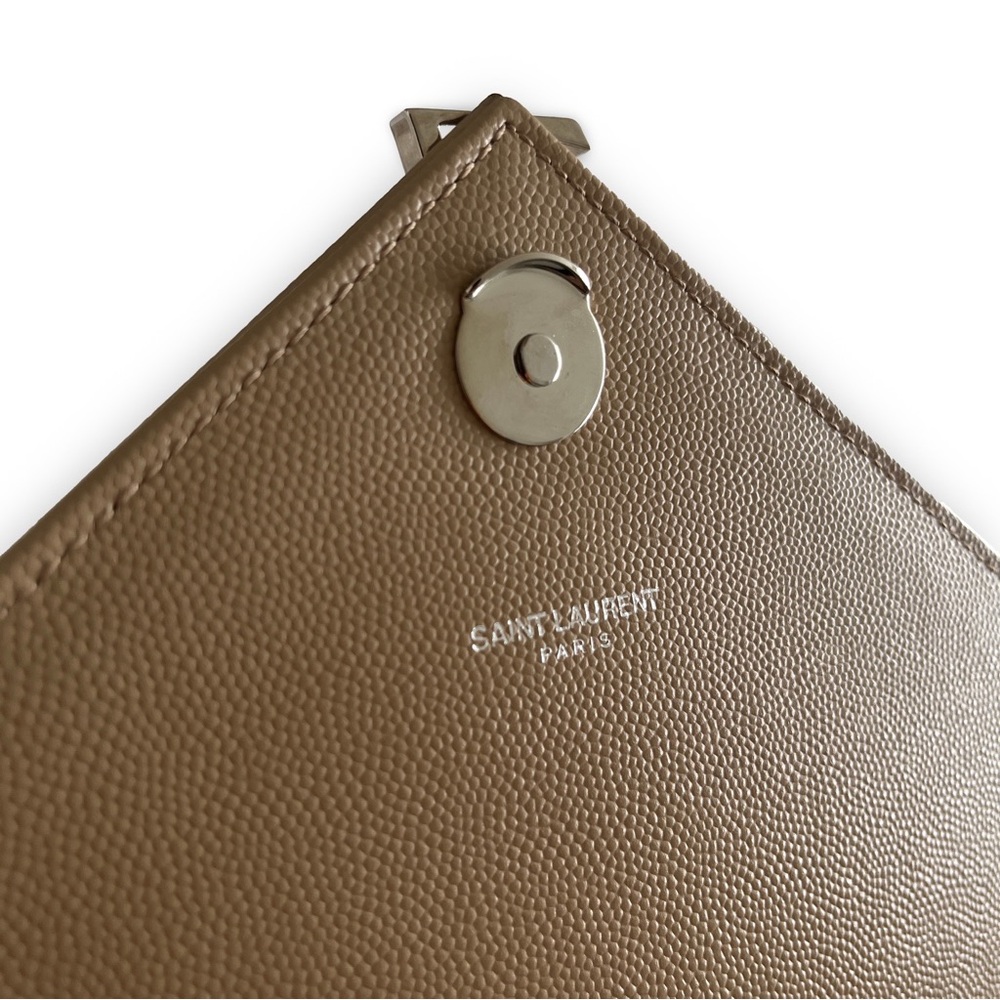 Saint Laurent Large Envelope Chain Shoulder Bag Beige - Picture 7 of 10